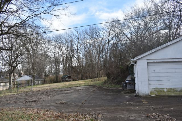 141 Hillcrest Dr, Madison, TN 37115