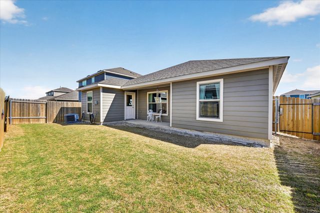 13708 Logan Pass Drive, Ponder, TX 76259