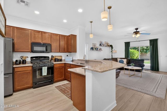823 W WITT Avenue, Queen Creek, AZ 85140