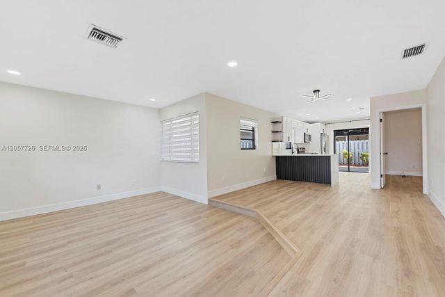 10541 SW 21st Lane, Miami, FL 33165