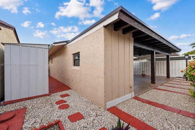 10541 SW 21st Lane, Miami, FL 33165