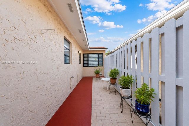10541 SW 21st Lane, Miami, FL 33165