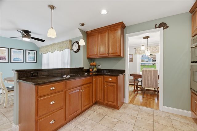 27 Old Meadow Lane, Cumberland, RI 02864