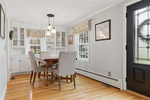 27 Old Meadow Lane, Cumberland, RI 02864