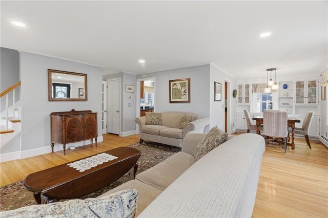 27 Old Meadow Lane, Cumberland, RI 02864