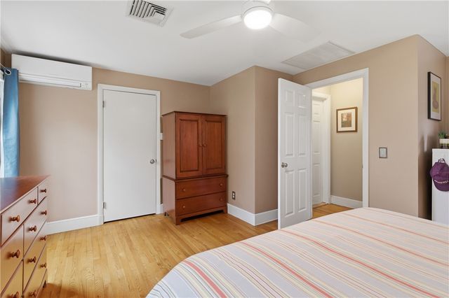 27 Old Meadow Lane, Cumberland, RI 02864