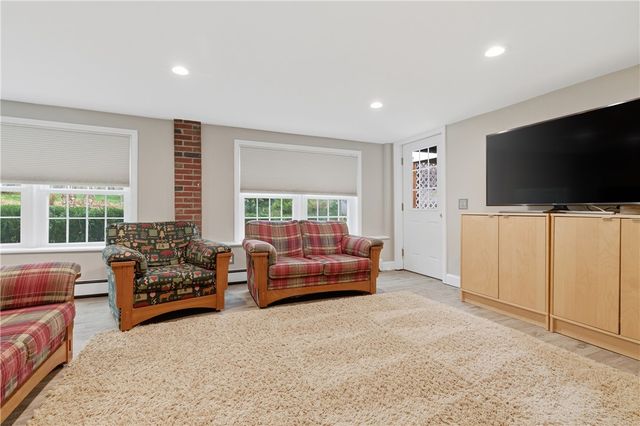 27 Old Meadow Lane, Cumberland, RI 02864