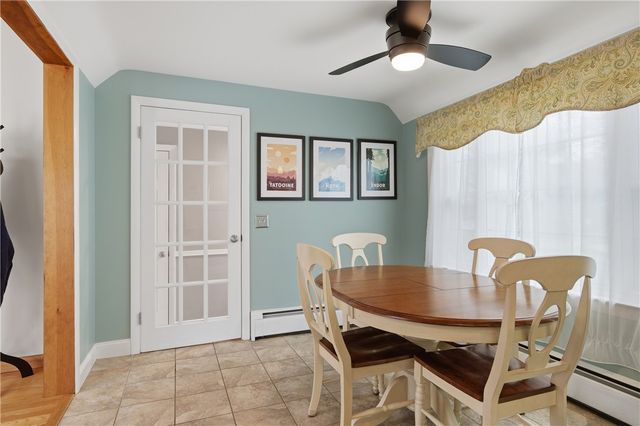 27 Old Meadow Lane, Cumberland, RI 02864