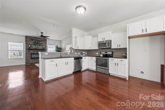 3329 Saddlebrook Drive, Midland, NC 28107
