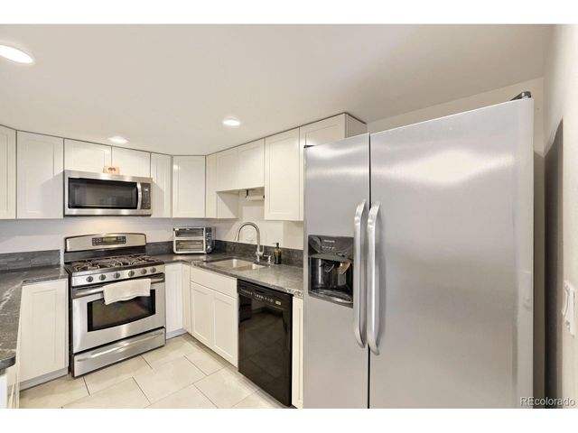 12482 W Nevada Pl 213, Lakewood, CO 80228