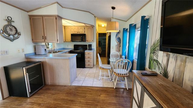 3300 26TH AVENUE E 225, Bradenton, FL 34208