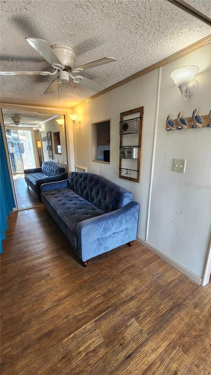 Image 11 of property listing at 3300 26TH AVENUE E 225, Bradenton, FL 34208