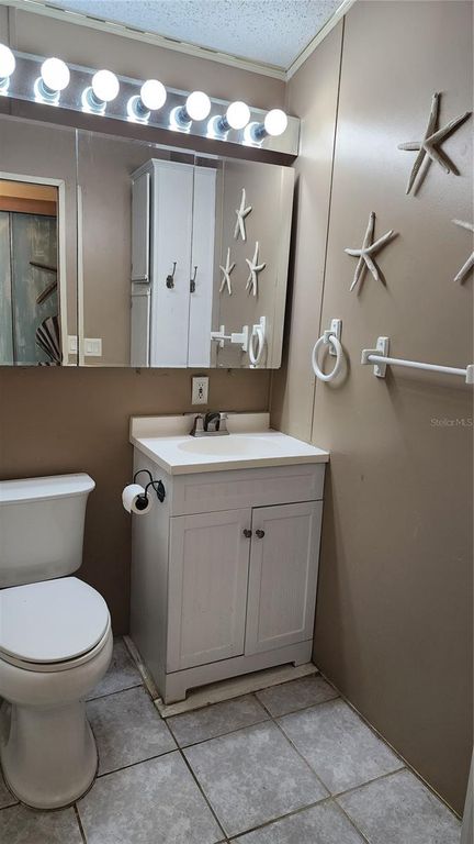 Image 18 of property listing at 3300 26TH AVENUE E 225, Bradenton, FL 34208