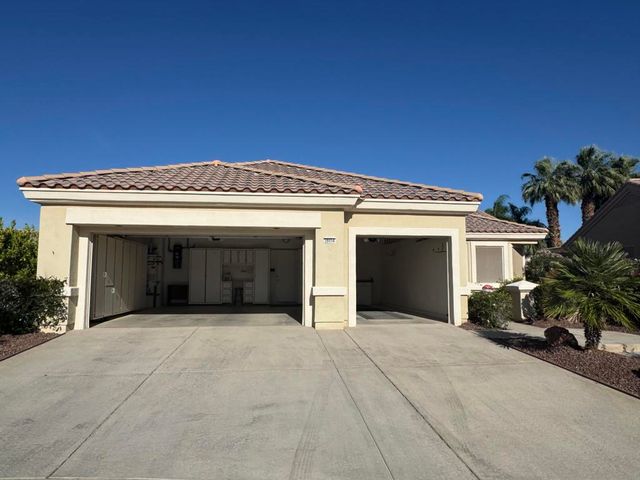 39354 Falconwood Court, Palm Desert, CA 92211