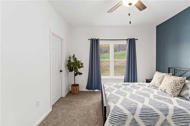 300 TIMBERLINE DR, N Franklin Twp, PA 15301