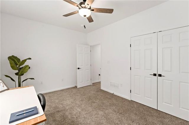 300 TIMBERLINE DR, N Franklin Twp, PA 15301