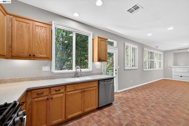 133 Sundance Pl, Martinez, CA 94553