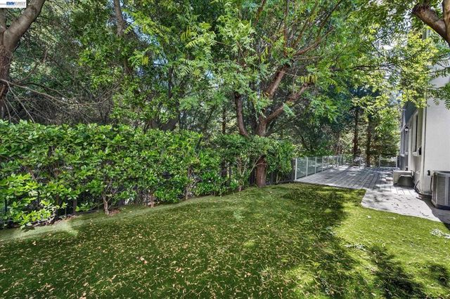 133 Sundance Pl, Martinez, CA 94553