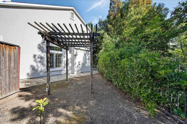 133 Sundance Pl, Martinez, CA 94553