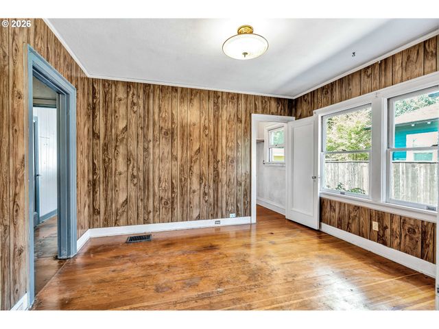 8906 N WILLAMETTE Blvd, Portland, OR 97203