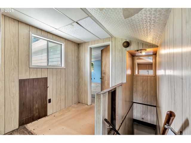 8906 N WILLAMETTE Blvd, Portland, OR 97203