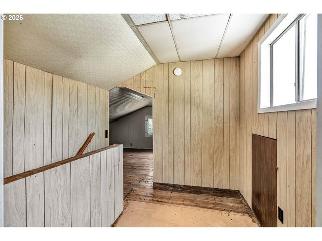 8906 N WILLAMETTE Blvd, Portland, OR 97203