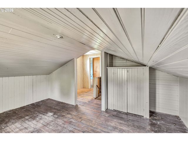 8906 N WILLAMETTE Blvd, Portland, OR 97203