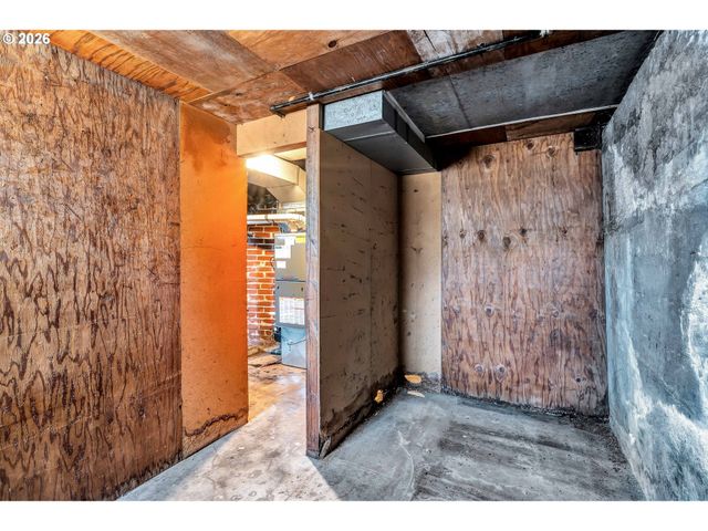 8906 N WILLAMETTE Blvd, Portland, OR 97203