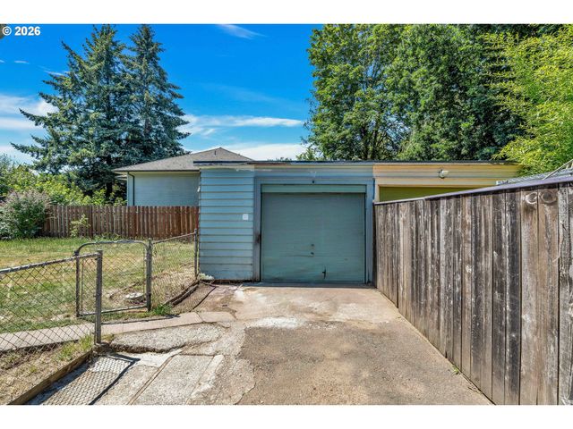 8906 N WILLAMETTE Blvd, Portland, OR 97203
