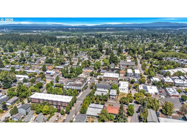 8906 N WILLAMETTE Blvd, Portland, OR 97203