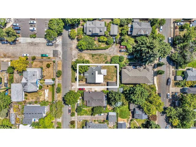 8906 N WILLAMETTE Blvd, Portland, OR 97203