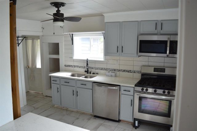 313 Pleasant Street, Clinton, WI 53525