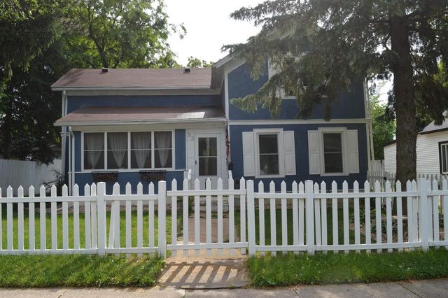 313 Pleasant Street, Clinton, WI 53525