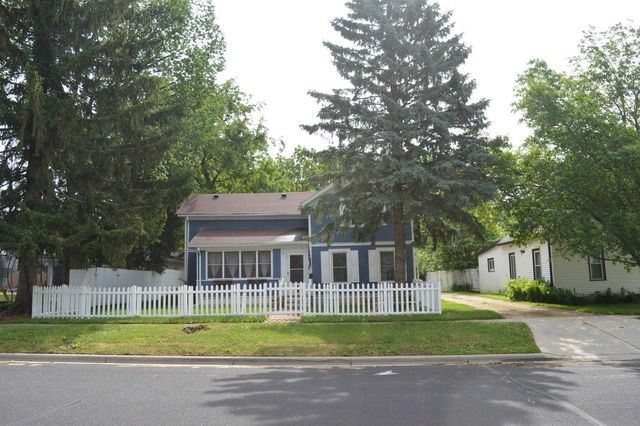 313 Pleasant Street, Clinton, WI 53525