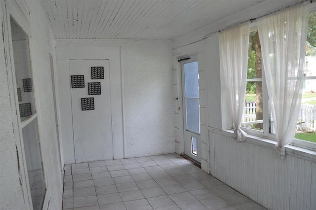 313 Pleasant Street, Clinton, WI 53525