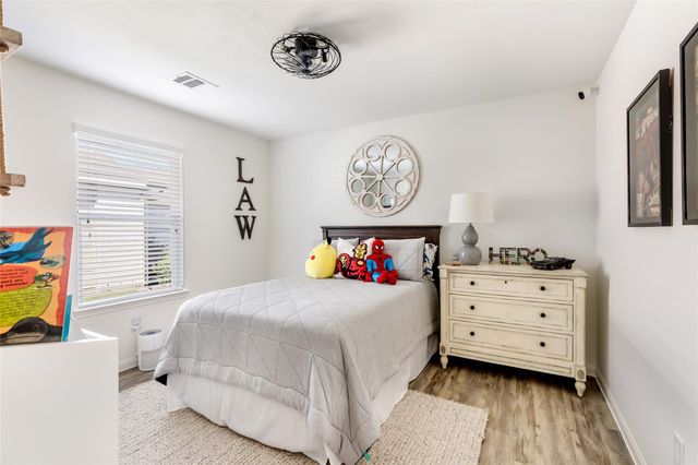 3118 This Way, Kingwood, TX 77339