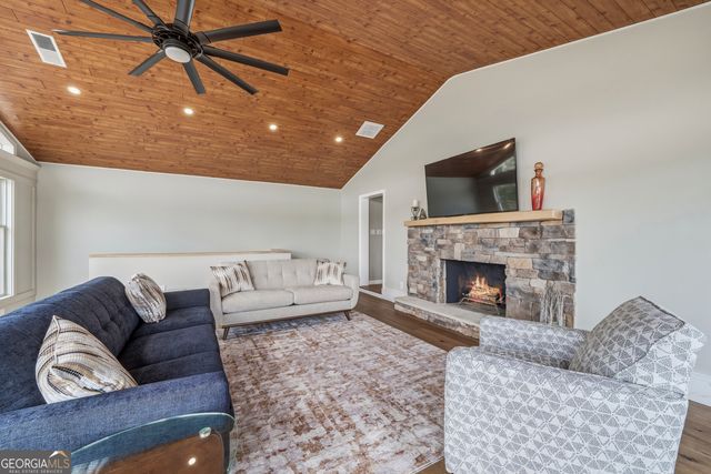 137 Rockville Springs Court, Eatonton, GA 31024