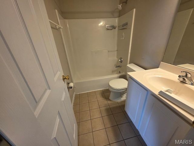 14 Spring Time Court, St Charles, MO 63303