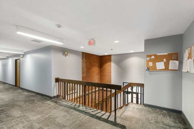 181 North St 105, Salem, MA 01970
