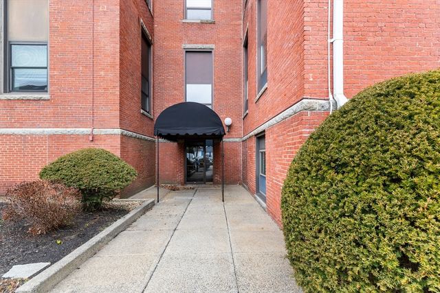 181 North St 105, Salem, MA 01970