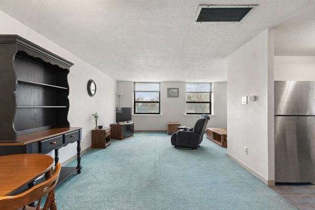 181 North St 105, Salem, MA 01970