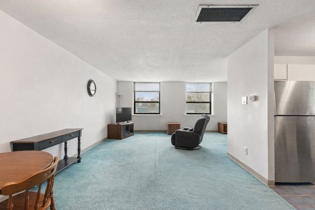 181 North St 105, Salem, MA 01970
