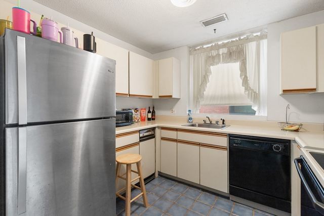 181 North St 105, Salem, MA 01970