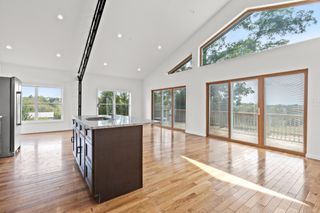 583 College Road, Paris, KY 40361