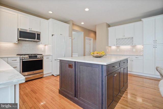 12840 DUNBARTON DR, Bristow, VA 20136