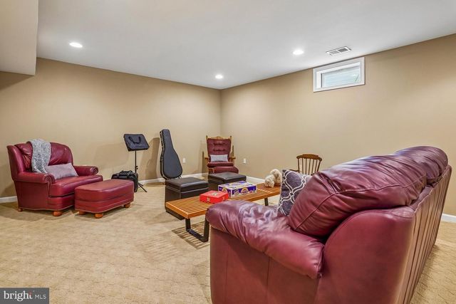12840 DUNBARTON DR, Bristow, VA 20136