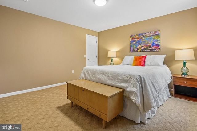 12840 DUNBARTON DR, Bristow, VA 20136