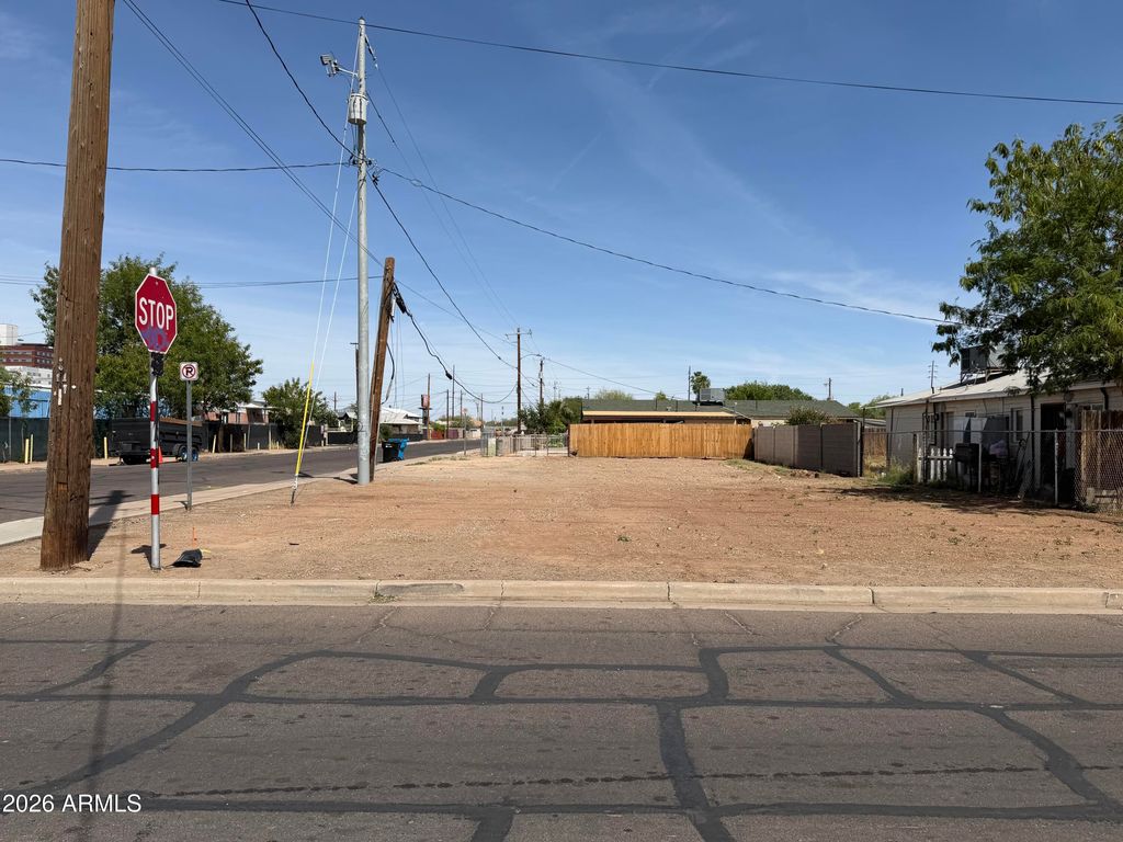 2301 E Taylor Street -, Phoenix, AZ 85006 — photo 2