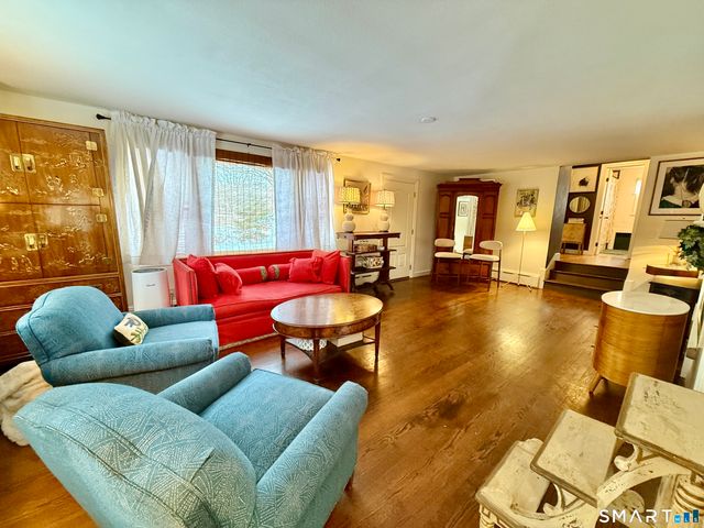 142 Washington Road, Woodbury, CT 06798