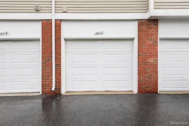 16413 Dominion Drive, Macomb, MI 48044